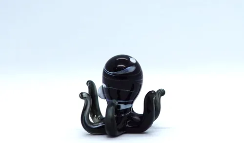 Vista 6 de Pulpo diminutas micro figuras sopladas a mano de vidrio de color arte animales coleccionables regalo decoración del hogar (negro)