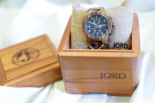 Vista 9 de Jord Relojes de pulsera de madera para hombre, cronógrafo, correa de reloj de madera y metal, bisel de madera, movimiento de cuarzo analógico
