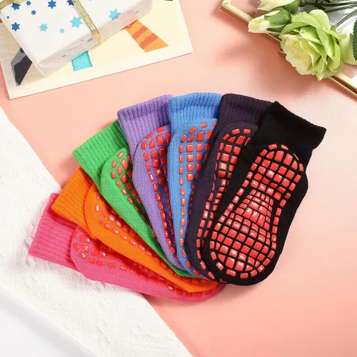 Vista 7 de 7 pares de calcetines antideslizantes para niños