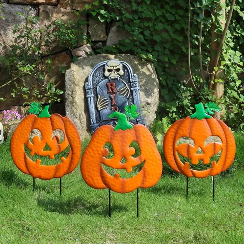 Vista 5 de Juegoal Paquete de 3 estacas de jardín de calabaza iluminadas de Halloween, decoración de metal para exteriores, letreros de patio de Halloween
