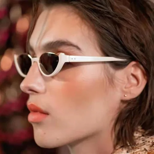 Vista 2 de Lentes de sol de fotografía callejera para hombres y mujeres, diseño de ojo de gato, moda para vacaciones al aire libre (color A, tamaño mediano)