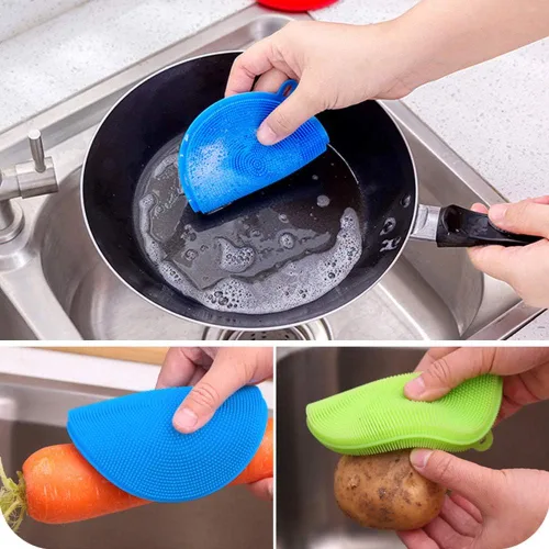 Vista 5 de Paquete de 3 bolsas de papas para microondas, con 3 cepillos de silicona para limpiadores de verduras, bolsa de papas horneadas reutilizable y Azul