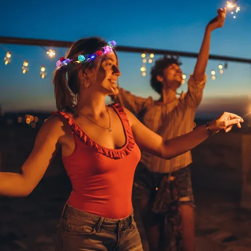 Vista 3 de 7 diademas con corona de flores LED, diademas de flores iluminadas para mujeres, guirnaldas florales brillantes para bodas, playa, fiestas