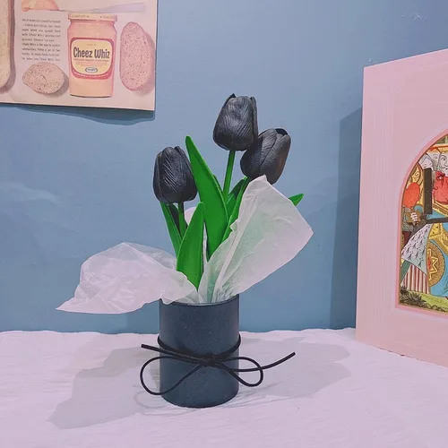 Vista 7 de UKELER 24 piezas de flores negras de tulipán, flores artificiales de poliuretano de tacto real para decoración del hogar, centros de mesa, arreglo
