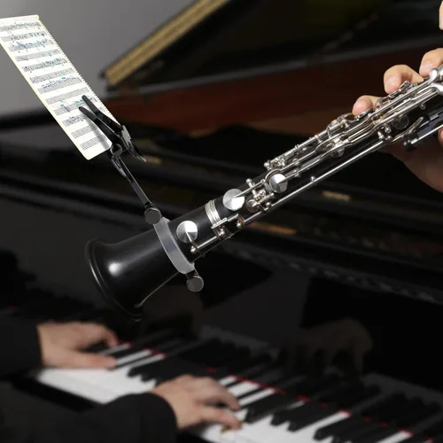 Vista 6 de Lira de clarinete, paquete de 2 soportes de lira de clarinete negros para banda de marcha, clip de partitura de clarinete y oboe de 6.02 pulgadas