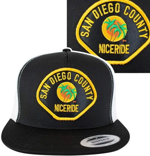 Vista 2 de The Badge Classic 6006 Snapback Trucker Gorra de béisbol