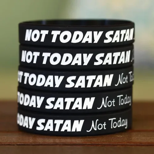 Vista 4 de Juego de pulseras de silicona Not Today Satan (de 2 a 100 bandas)