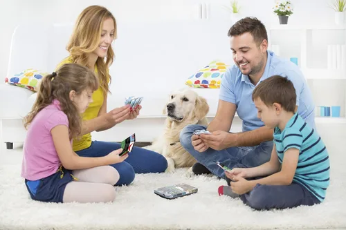 Vista 4 de The Purple Cow Go Fish! - Dinosaurios - El clásico juego de cartas con un impulso de conocimiento general para niños y familias a partir de 6 años
