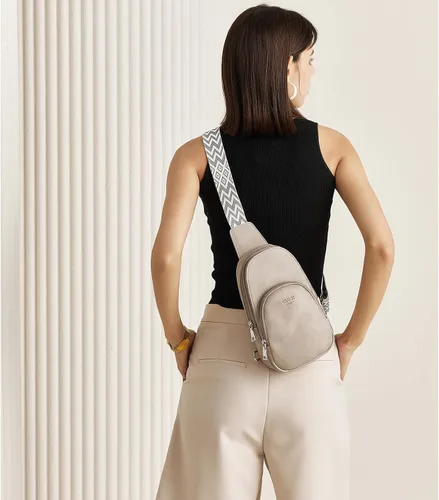 Vista 7 de CLUCI Bolso bandolera para mujer, mochila para viajes, senderismo, ciclismo