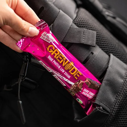 Vista 7 de Barra de Proteína Alta Grenade - Chocolate Oscuro Frambuesa, 12 x 60 g