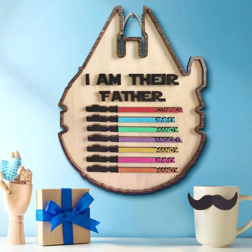 Vista 8 de Letreros de madera personalizados con nombres y sables de colores personalizados con texto en inglés "I AM THEIR THEIR Father", grabado con nombre