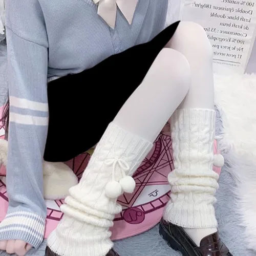 Vista 5 de Lunoakvo Mujeres Niñas Estilo Japonés Kawaii Crochet Lana Bola de Lana Suelta de Punto Calentadores de Pierna Hasta la Rodilla Medias Botas