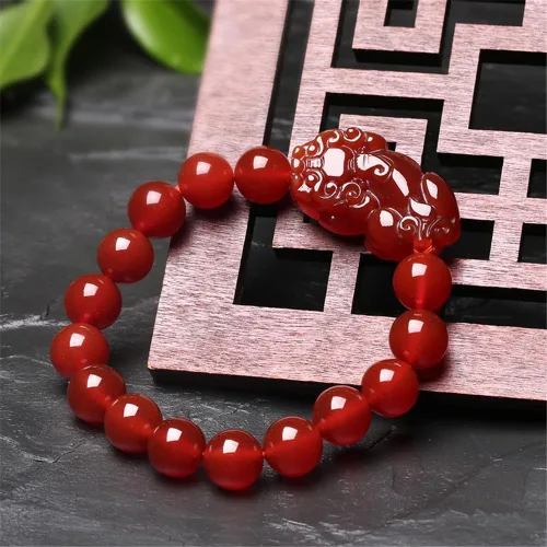 Vista 5 de Panchitalk Pulsera de ágata roja natural Feng Shui Wealth Pi Xiu, pulsera de buena suerte, regalo para mujeres y hombres