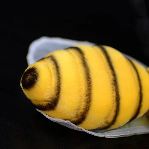 Vista 7 de Juguete de peluche grande de abeja - Animales de peluche realistas de abeja de 16 pulgadas, juguetes de abeja con alas grandes realistas, juguete
