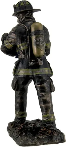 Vista 4 de Estatua de bronce metálico para niños, bombero, 11 pulgadas de alto Resina fundida en frío, detalles pintados a mano, 5 pulgadas. Largo, 5