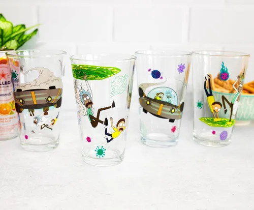 Vista 8 de Rick and Morty Vasos de pinta de 16 onzas, juego de 4 vasos de cerveza tradicionales para licor, bebidas