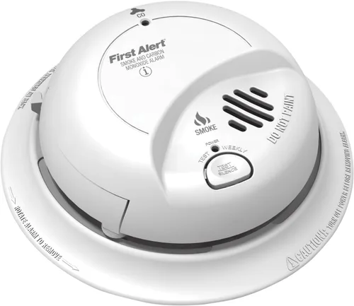 Vista 8 de First Alert Alarma combinada de humo y monóxido de carbono, detector cableado de interconexión con batería de respaldo, SMICO100-AC, Paquete de 1