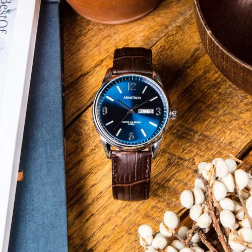 Vista 4 de Armitron, reloj de pulsera 205048 de piel de cocodrilo con carátula para ajuste de día y fecha para hombre.