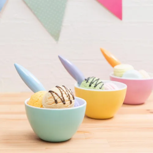 Vista 4 de Juego de 6 cuencos pequeños de melamina ColorPop, 4.25" 11.8 onzas para postre, preparación, salsa para mojar, helado, acompañamientos, aperitivos