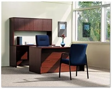 Vista 4 de HON 10500 Series 72 x 36 x 29-12 pulgadas, carcasa de escritorio de doble pedestal, caoba