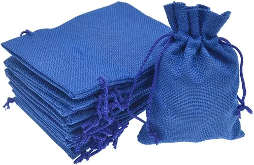 Vista 14 de 50 bolsas de arpillera blanca con cordón, bolsas pequeñas de lino de 2.7 x 3.5 pulgadas, bolsas de regalo para joyas, bolsas de dulces para Navidad
