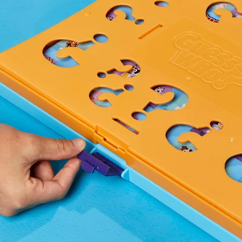 Vista 9 de Hasbro Gaming Juego de edición Bluey Personajes y objetos Bluey Divertidos juegos de mesa para niños para familias 2 jugadores 15 minutos