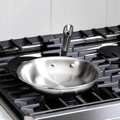 Vista 3 de All-Clad D3® Sartén de acero inoxidable de 10 pulgadas, fabricada en los Estados Unidos