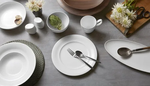 Vista 6 de Nambé Bend - Colección de cubiertos de 45 piezas, excelentes utensilios de acero inoxidable forjado con elegantes asas curvas, servicio para 8 Doblar