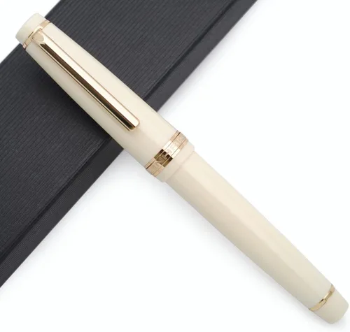 Vista 34 de Pluma estilográfica JINHAO 82 con clip dorado (plumín F 0.5mm, verde aguacate)