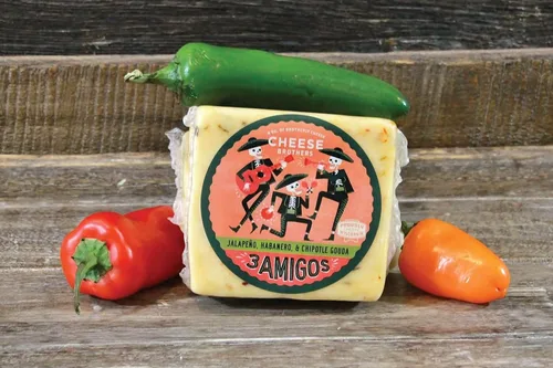 Vista 3 de Cheese Bros Queso Sriracha Gouda con miel de bantam Hecho a mano en Wisconsin Paquete de 8 6 onzas cada paquete