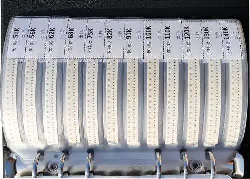 Vista 2 de 0402 0R - 20M 178 Valores (50pcs/Valor) 1% Kit de resistencias 8900pcs Todas las series SMD Resistor Combo Sample Book Kit SMT Pack Box Book