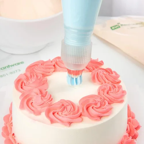 Vista 4 de Restaurantware Pastry Tek - Punta de pastelería reutilizable para glaseado de flores – #1G resistente a las abolladuras, punta de pastelería