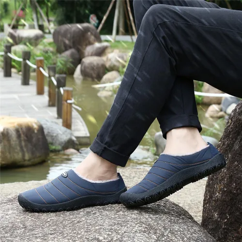 Vista 8 de UBFEN - Pantuflas cálidas de invierno para hombre y mujer con forro de felpa mullida, zapatos de casa con suela de caucho antideslizante