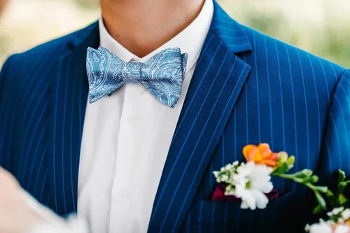 Vista 146 de HISDERN Pajaritas para hombre, corbatín de cachemira para hombre, corbata de lazo y bolsillo cuadrado, juego formal de esmoquin para boda