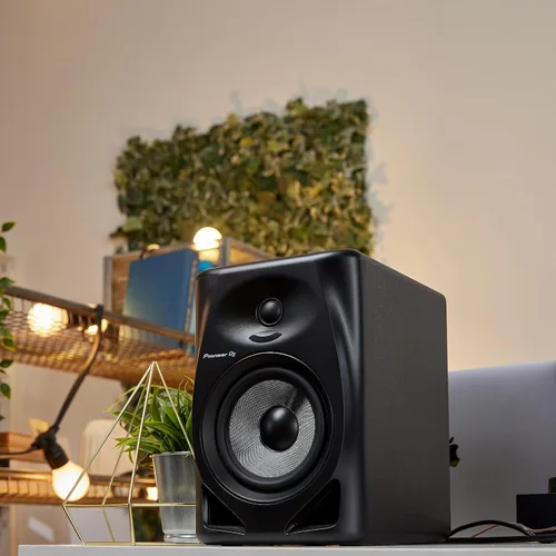 Vista 22 de Pioneer DJ - Altavoz de monitor activo DM-50D de 5 pulgadas, negro