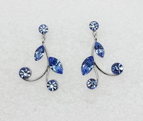 Vista 4 de Faship Precioso conjunto de pendientes y collar floral de cristal