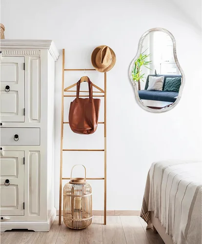 Vista 4 de Espejos asimétricos para pared, espejo de marco de madera irregular blanco, moderno, único, ondulado, para colgar en el baño, tocador, dormitorio