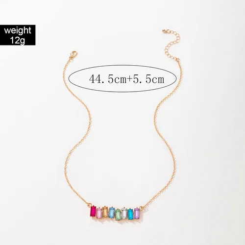 Vista 2 de Collar de cristal colorido rectangular con colgante de cristal, collar de piedra curativa de arco iris, cadena geométrica dorada, collar