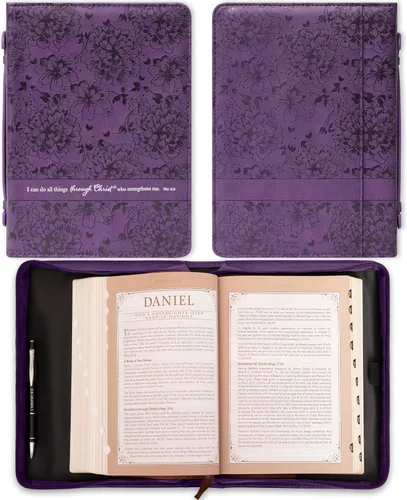 Vista 2 de Christian Art Gifts Funda para Biblia de moda para mujer, diseño de filipenses 4:13, piel sintética floral púrpura (mediana)