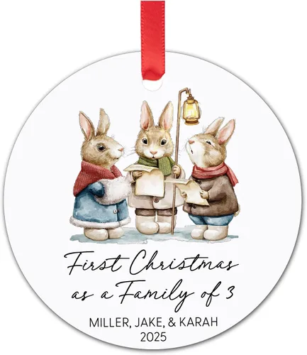 Vista 11 de Adorno de Navidad de familia de tres – Regalos para padres recién nacidos – Regalos para padres nuevos para parejas – Adornos de Navidad 2