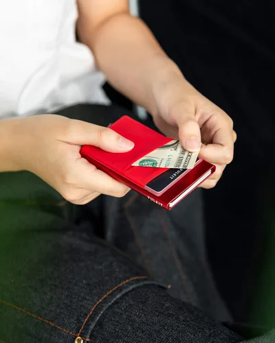 Vista 4 de VULKIT Card Holder with Money Pocket Pop Up Wallet RFID Blocking Slim Metal Bank Card Case Holds 5 Cards and Notes