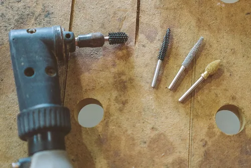 Vista 6 de Kutzall Rebaba giratoria cónica extrema, eje de 1⁄8", muy gruesa - Broca para tallado de madera para Dremel, Foredom, DeWalt, Milwaukee. Carburo