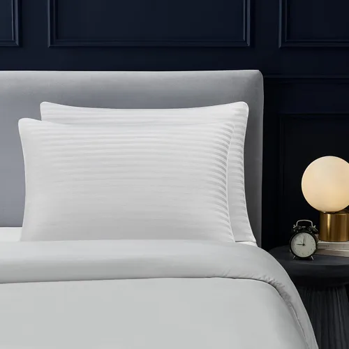 Vista 2 de Casual Living Juego de 2 almohadas de cama tamaño Queen, fundas de almohada de algodón alternativas con fundas de almohada de algodón para personas