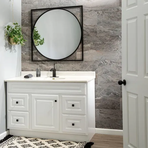 Vista 4 de Palisade Azulejos de vinilo entrelazados impermeables para pared/salpicadero para cocina o baño en mármol español (muestra de 4.5x11 pulgadas)
