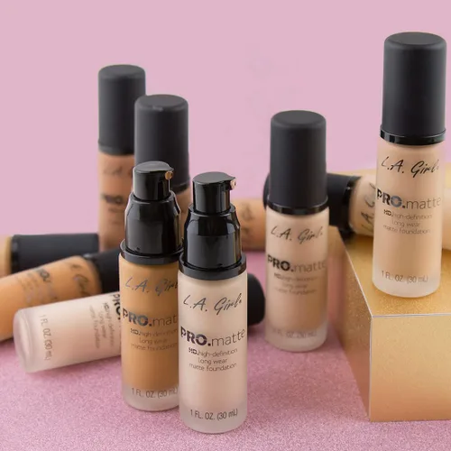 Vista 8 de L.A. Girl PRO.Matte Foundation, Sand GLM678 (Paquete de 2)