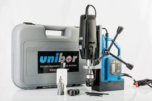 Vista 4 de Unibor EQ50 3MLC - Taladro magnético QuickHitch, versátil y duradero, 2 velocidades de engranaje para un corte óptimo, ideal para trabajos de metal