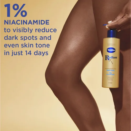 Vista 6 de Vaseline Radiant X Even Tone Loción corporal nutritiva con 1% de niacinamida, aceite de coco, vitamina C y péptidos, 11 onzas