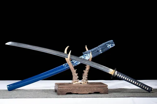 Vista 8 de Espada katana templada de arcilla T10 forjada a mano