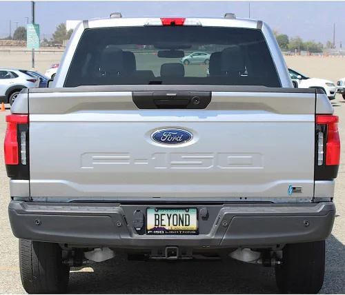 Vista 4 de iPick Image Compatible con marco de matrícula de fibra de carbono real Ford F-150 Lightning negro