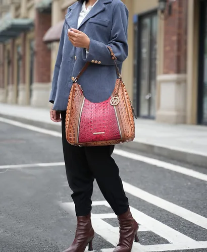 Vista 4 de MKF Collection Bolso Hobo para mujer - Bolso de mano de cuero vegano con asa superior de cocodrilo en relieve